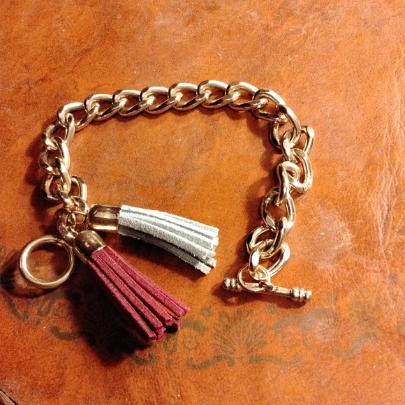 Women's VINTAGE 8"  Gold Tone 1/4" wide Bracelet with Red & Blue Leather Twirls - Picture 3 of 3